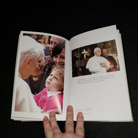 National Geographic Black and Gold Book - Picture 10 of 15